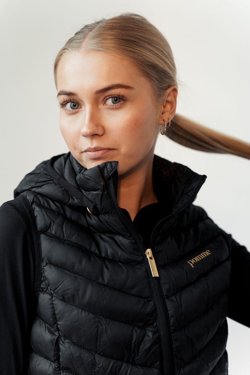 Pomme_Ingrid_Riding_Vest_Black_1