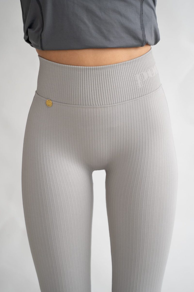 Wendy_Grey_Drizzle_Riding_Leggings_7
