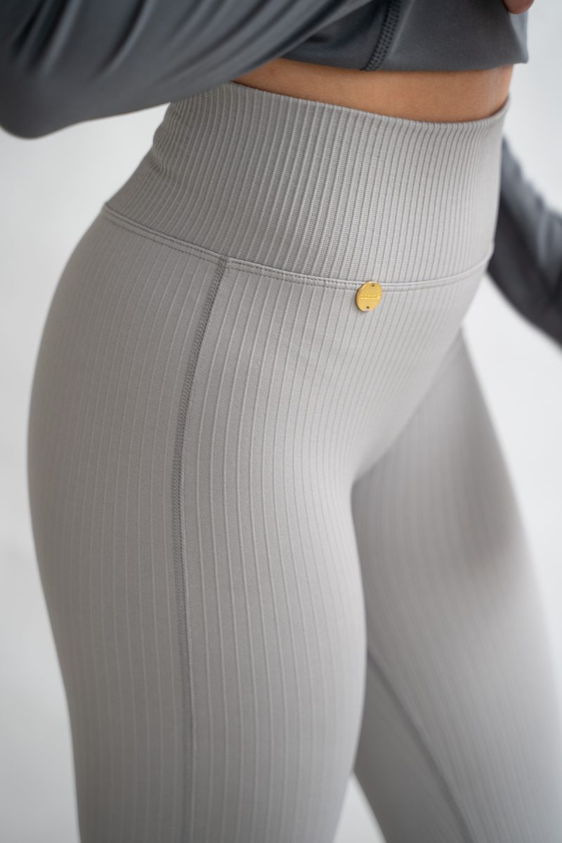 Wendy_Grey_Drizzle_Riding_Leggings_8