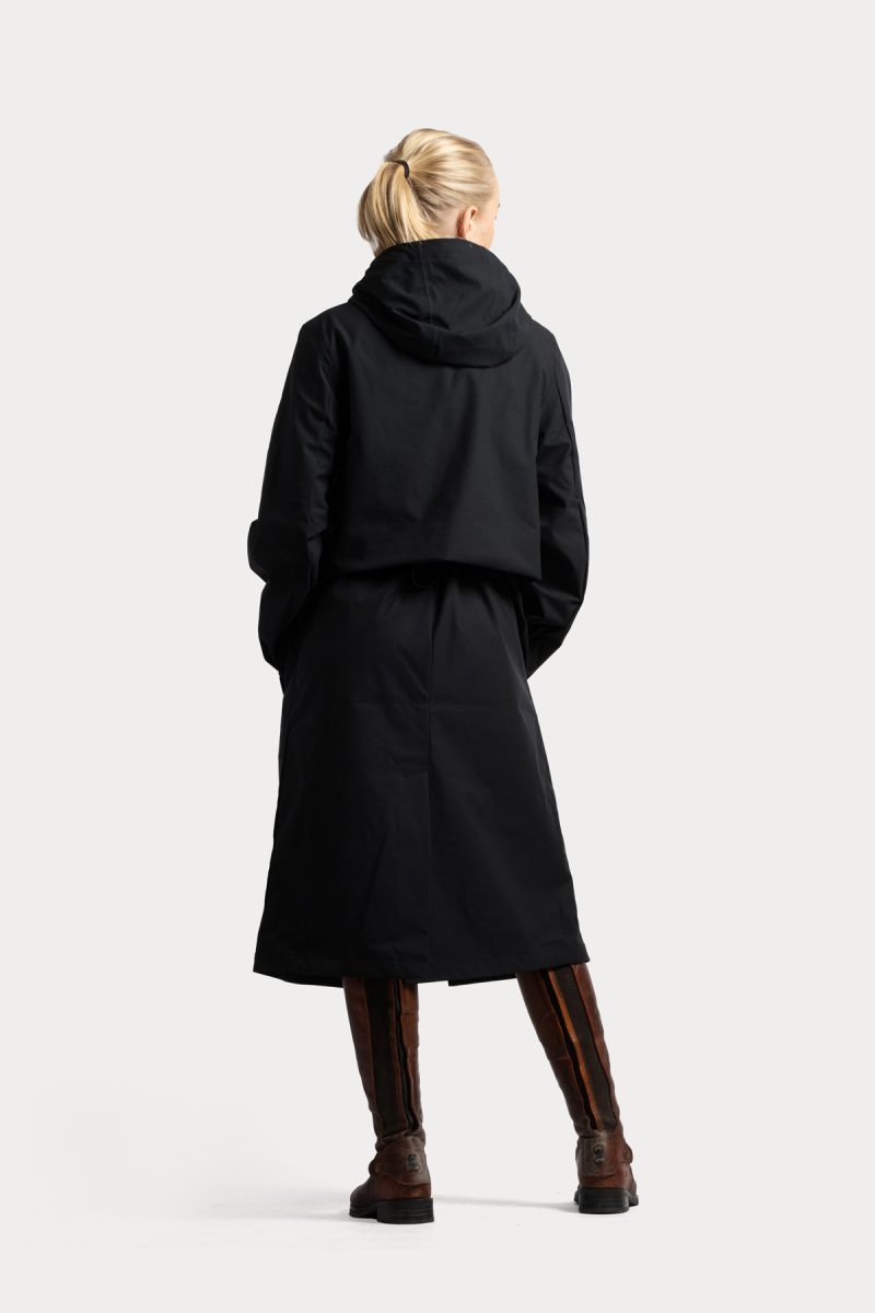 Pomme_Lova_Riding_Jacket_Parla_Black_11