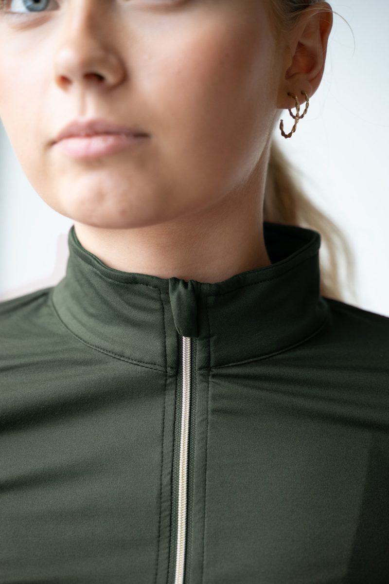 pomme-paris-riding-top-dark-forest-web-4