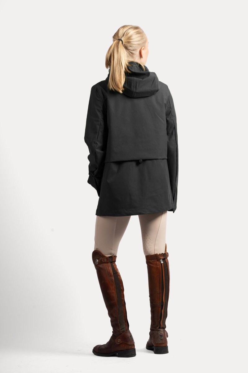 Pomme-Lova-Parkas-Short-Jacket,-Black-2
