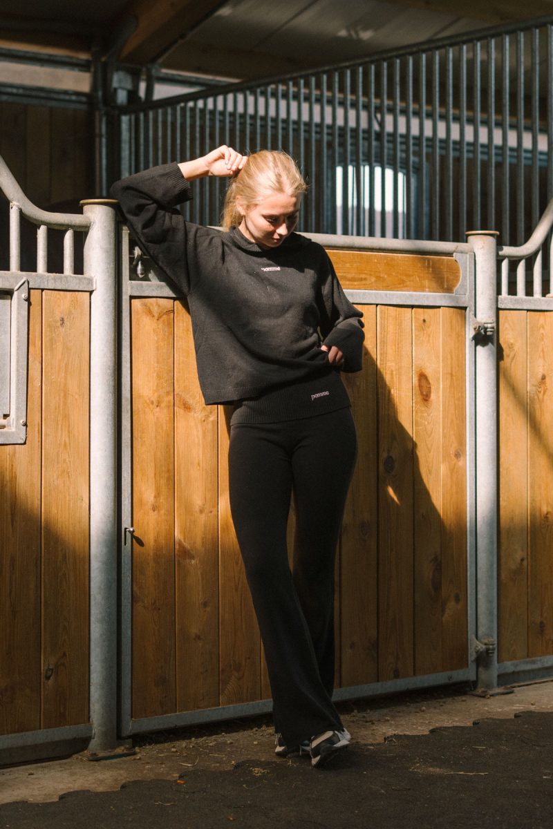 Pomme Corinne, Black 12-2