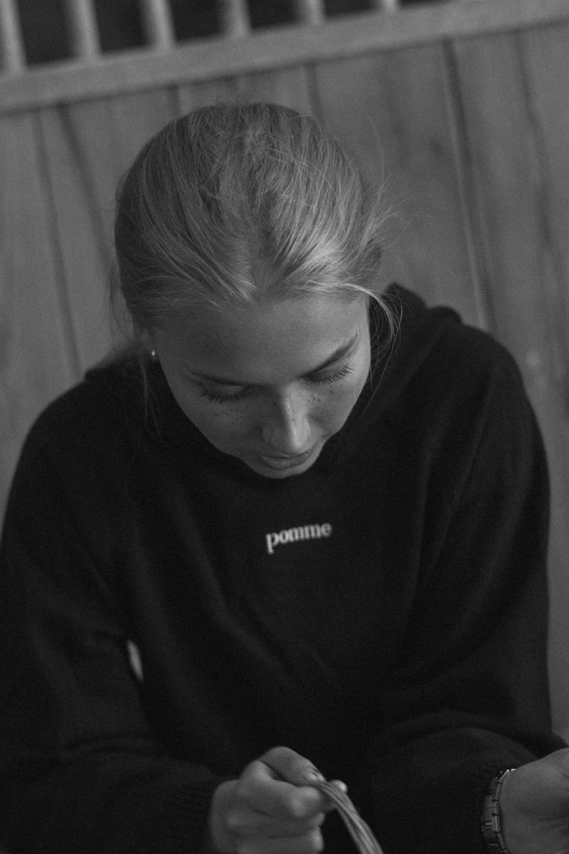 Pomme Corinne, Black 3-2