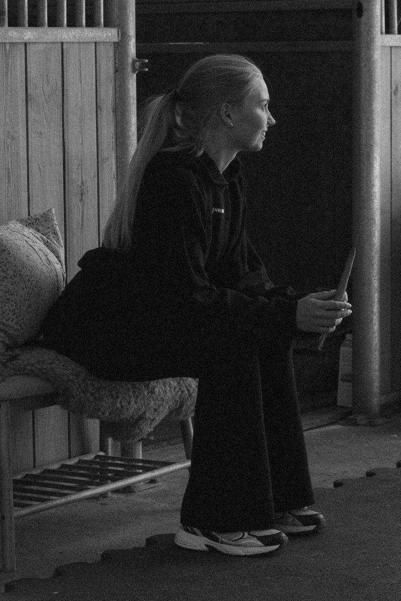 Pomme Corinne, Black 7-2